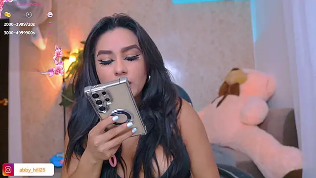 abbyhill27 online show from October 17, 1:20 am