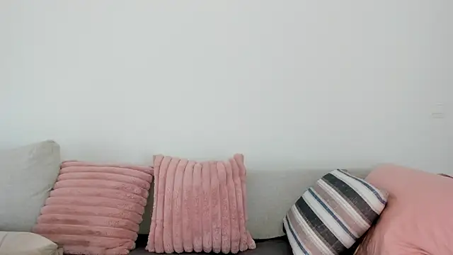 Snapshot of smileybabe chatting on October 7, 8:44 am smileybabe online show from October 7, 8:44 am