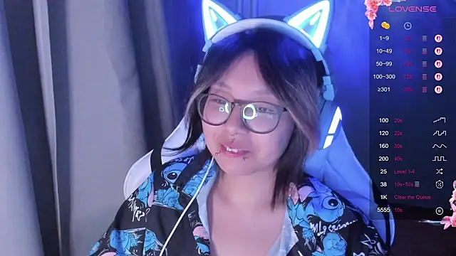 Snapshot of maydaykimmy chatting on October 5, 9:13 pm maydaykimmy online show from October 5, 9:13 pm