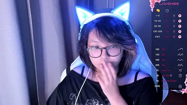 Snapshot of maydaykimmy chatting on October 10, 8:41 pm maydaykimmy online show from October 10, 8:41 pm