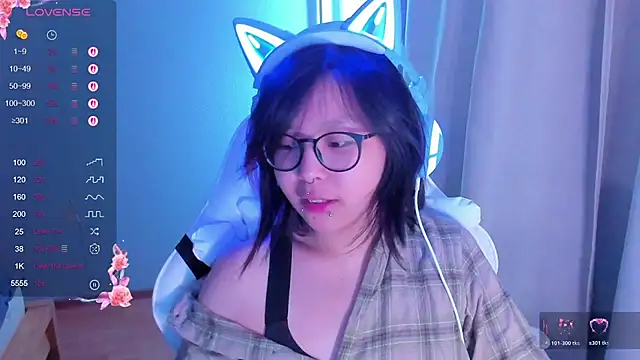 Snapshot of maydaykimmy chatting on December 14, 11:04 am maydaykimmy online show from December 14, 11:04 am