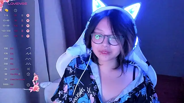 Snapshot of maydaykimmy chatting on December 18, 8:48 pm maydaykimmy online show from December 18, 8:48 pm