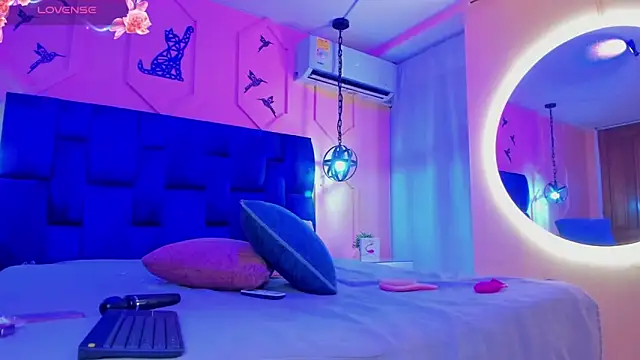 Snapshot of Atenea_cute21 chatting on January 10, 7:25 am Atenea cute21 online show from January 10, 7:25 am