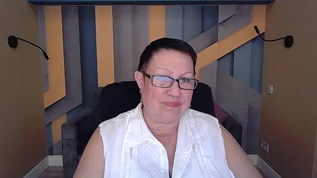 BarbaraTurners online show from October 31, 7:37 pm