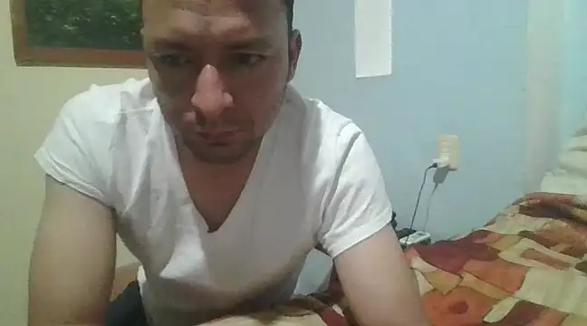 Snapshot of angeljz4 chatting on March 12, 5:24 am angeljz4 online show from March 12, 5:24 am