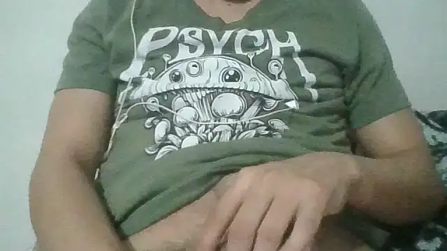 Snapshot of angeljz4 chatting on February 20, 6:59 am angeljz4 online show from February 20, 6:59 am