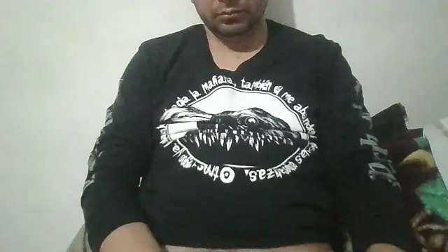 Snapshot of angeljz4 chatting on February 27, 7:41 am angeljz4 online show from February 27, 7:41 am