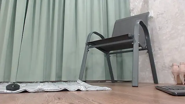 Snapshot of msicebabyxxx chatting on March 23, 4:55 pm msicebabyxxx online show from March 23, 4:55 pm