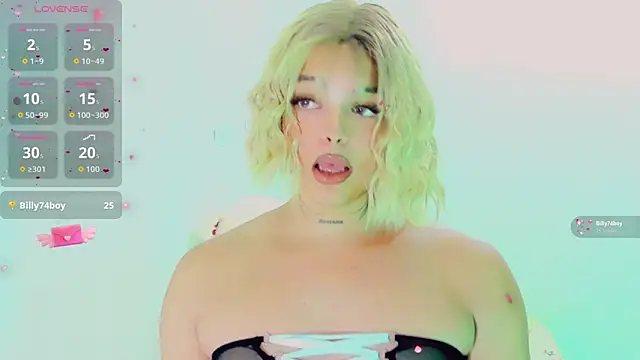 Emmaa Saenz  online show from March 26, 10:15 pm