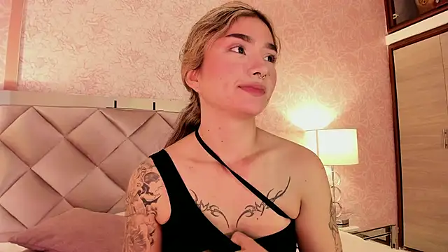 Snapshot of Arianavillada chatting on September 26, 3:21 am Arianavillada online show from September 26, 3:21 am