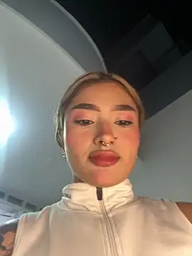 Snapshot of Arianavillada chatting on September 28, 3:56 am Arianavillada online show from September 28, 3:56 am