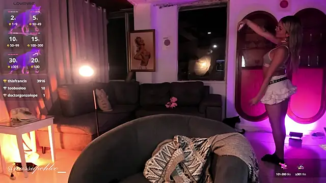 misschloe   online show from February 6, 3:48 am