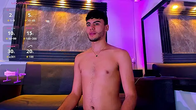 liam genner  online show from October 9, 8:18 pm