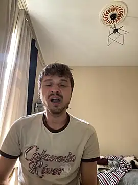 Snapshot of oguuxum chatting on March 23, 9:46 am oguuxum online show from March 23, 9:46 am