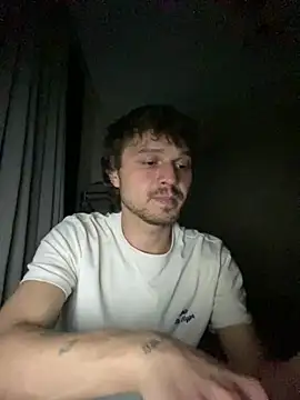 Snapshot of oguuxum chatting on March 23, 9:52 pm oguuxum online show from March 23, 9:52 pm