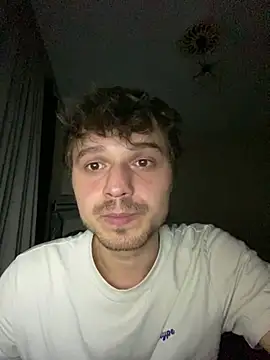 Snapshot of oguuxum chatting on April 3, 9:13 pm oguuxum online show from April 3, 9:13 pm