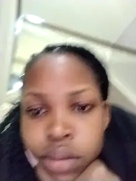 Snapshot of queen-sasha chatting on October 18, 3:02 pm queen-sasha online show from October 18, 3:02 pm