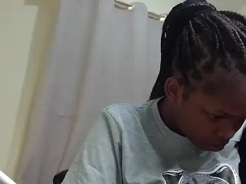 Snapshot of queen-sasha chatting on January 8, 11:01 am queen-sasha online show from January 8, 11:01 am