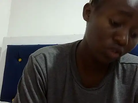 Snapshot of Seeexxxy-bree chatting on March 24, 9:03 am Seeexxxy-bree online show from March 24, 9:03 am