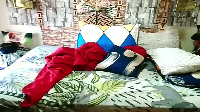 Snapshot of Indian_Blaze00 chatting on November 6, 5:52 am Indian Blaze00 online show from November 6, 5:52 am