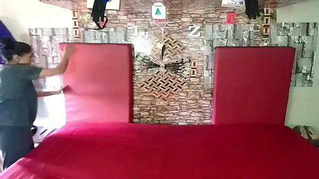 Snapshot of Indian_Blaze00 chatting on November 17, 12:22 pm Indian Blaze00 online show from November 17, 12:22 pm