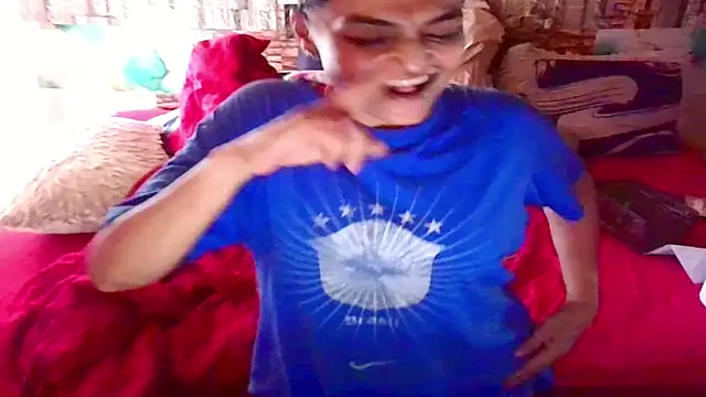 Snapshot of Indian_Blaze00 chatting on February 3, 6:40 am Indian Blaze00 online show from February 3, 6:40 am