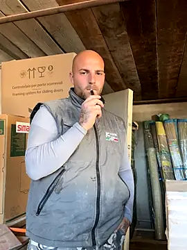 parallelo990 online show from November 3, 9:21 am