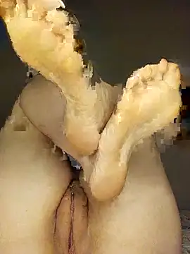 BiaHot010 online show from June 10, 12:00 am