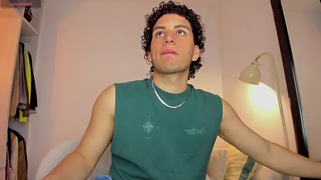 Curlblue online show from December 2, 9:32 pm