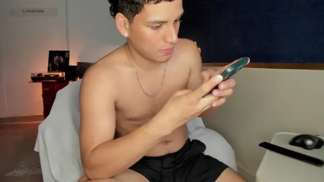 Curlblue online show from April 22, 1:08 am