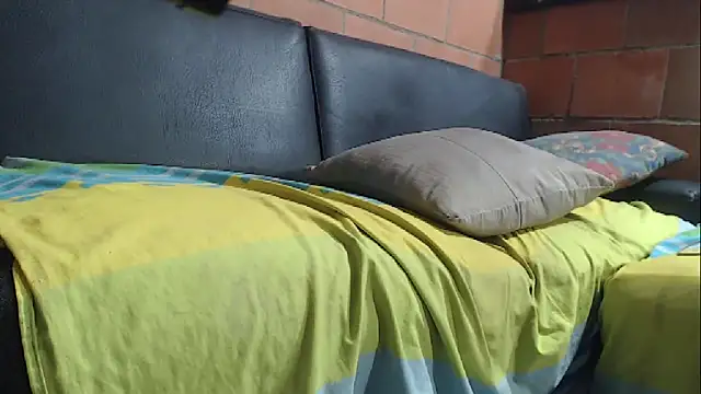 Snapshot of sexyblackxx12 chatting on April 30, 6:42 am sexyblackxx12 online show from April 30, 6:42 am