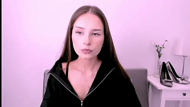 EmilyDarling online show from May 6, 8:03 pm