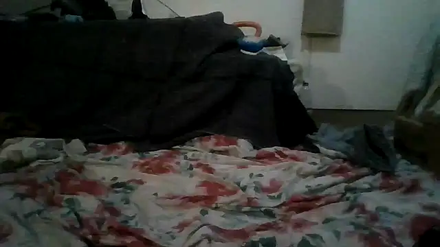 Snapshot of Daszler chatting on December 29, 5:21 am Daszler online show from December 29, 5:21 am