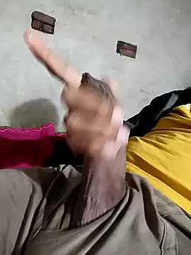 Snapshot of Pussy_lover_33 chatting on January 12, 3:03 pm Pussy lover 33 online show from January 12, 3:03 pm