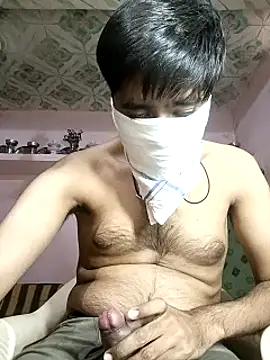 Snapshot of Pussy_lover_33 chatting on February 22, 10:18 am Pussy lover 33 online show from February 22, 10:18 am