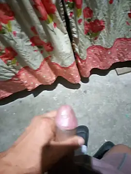 Snapshot of pujarteag chatting on May 28, 4:54 am pujarteag online show from May 28, 4:54 am