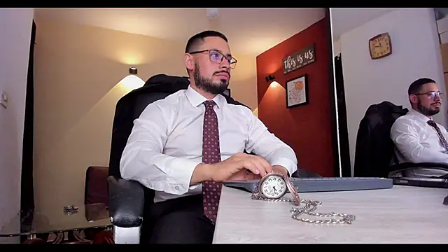 Snapshot of thesexlawyer1 chatting on March 13, 3:46 am thesexlawyer1 online show from March 13, 3:46 am