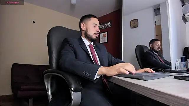 Snapshot of thesexlawyer1 chatting on March 20, 2:38 am thesexlawyer1 online show from March 20, 2:38 am