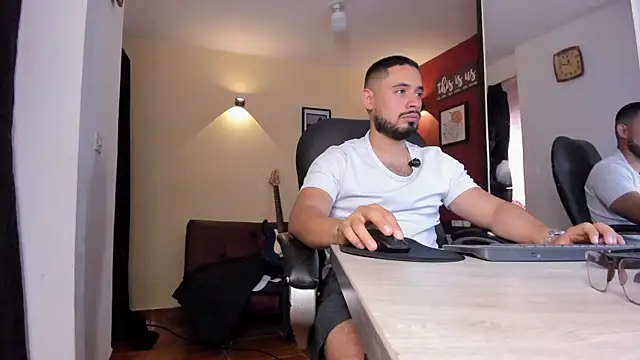 Snapshot of thesexlawyer1 chatting on April 3, 9:13 pm thesexlawyer1 online show from April 3, 9:13 pm