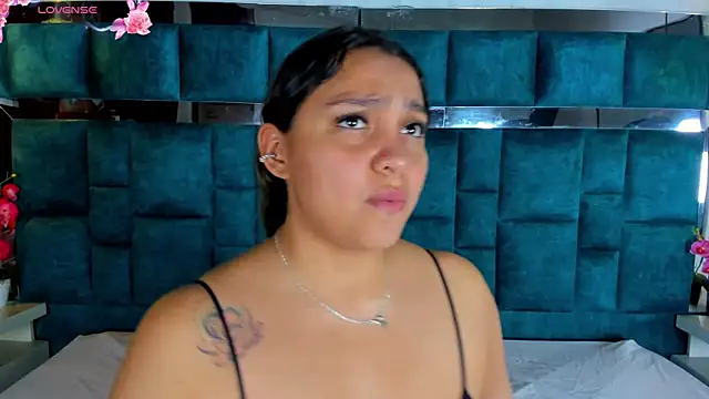 Abril Gomez06 online show from May 9, 7:30 pm