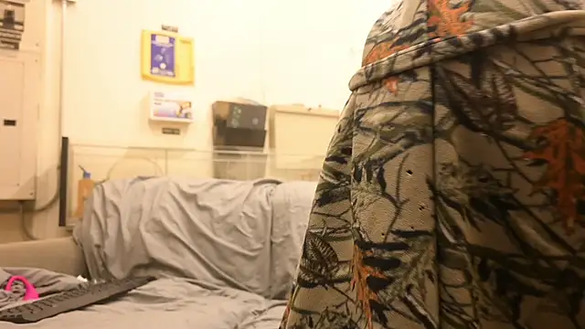 joeiandola online show from March 18, 6:33 pm