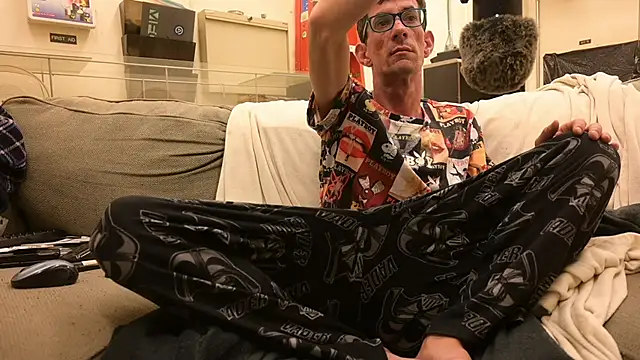 joeiandola online show from May 17, 3:59 am