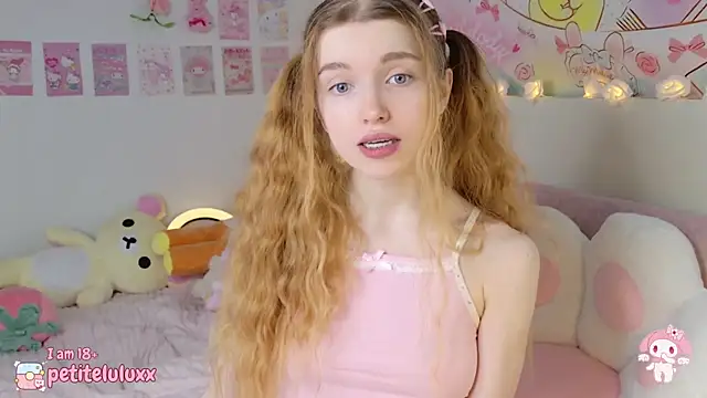 petiteluluxx online show from January 5, 8:54 am