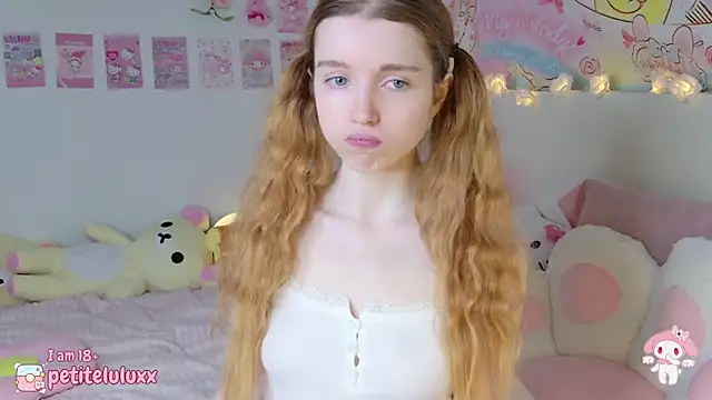 petiteluluxx online show from January 11, 8:54 am