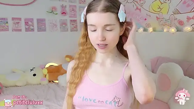 petiteluluxx online show from February 5, 8:54 am