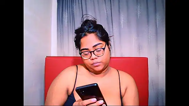 Snapshot of Indian_Lola00 chatting on October 3, 7:22 pm Indian Lola00 online show from October 3, 7:22 pm