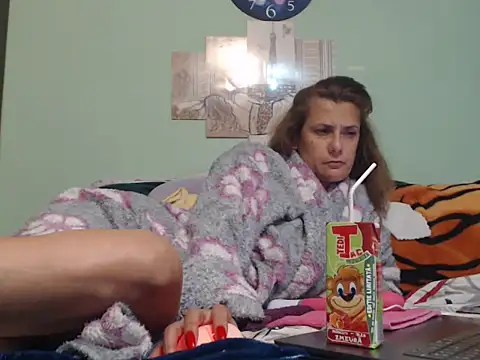 Snapshot of SexyGioconda chatting on February 2, 8:41 pm SexyGioconda online show from February 2, 8:41 pm