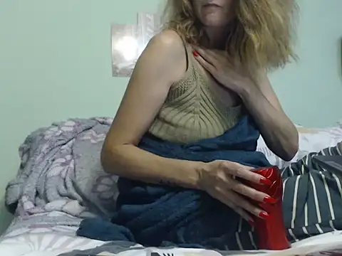 Snapshot of SexyGioconda chatting on February 9, 11:15 pm SexyGioconda online show from February 9, 11:15 pm