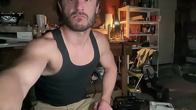 Snapshot of CowboyZuhly chatting on March 26, 5:13 am CowboyZuhly online show from March 26, 5:13 am