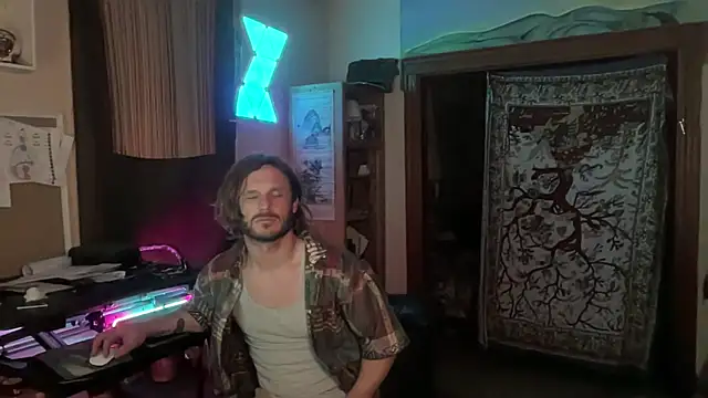 Snapshot of CowboyZuhly chatting on March 27, 5:24 am CowboyZuhly online show from March 27, 5:24 am